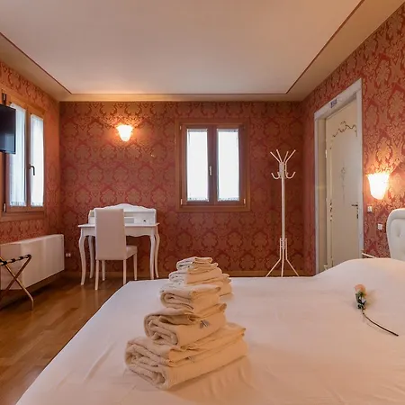 Ca' Dolcetti Villa *