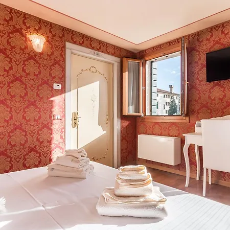 Ca' Dolcetti Villa *